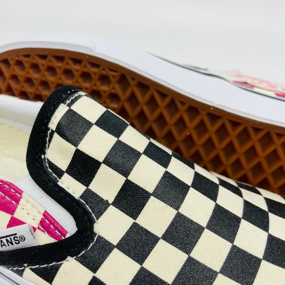 Classic Slip On Vans - Picture 9 of 11